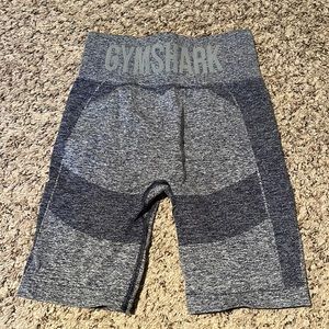 Gym shark short size s